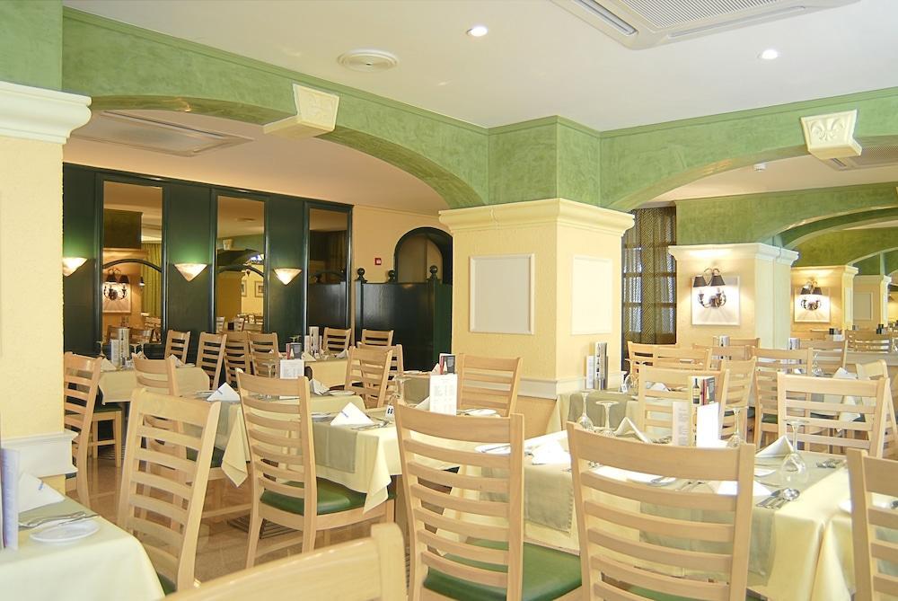 Santana Hotel