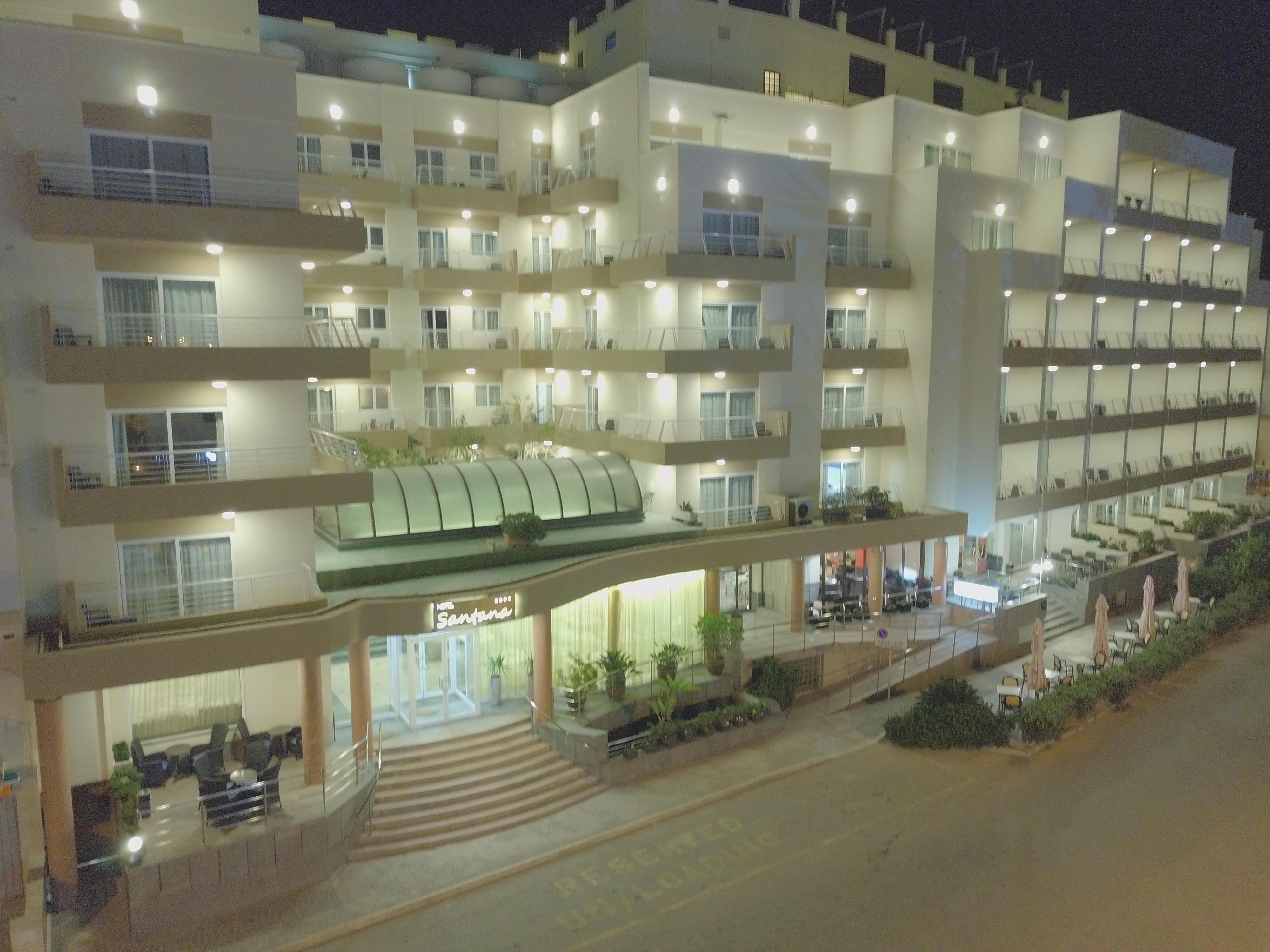 Santana Hotel