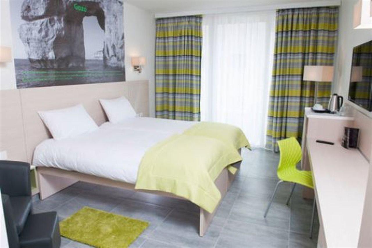 Hotel Santana