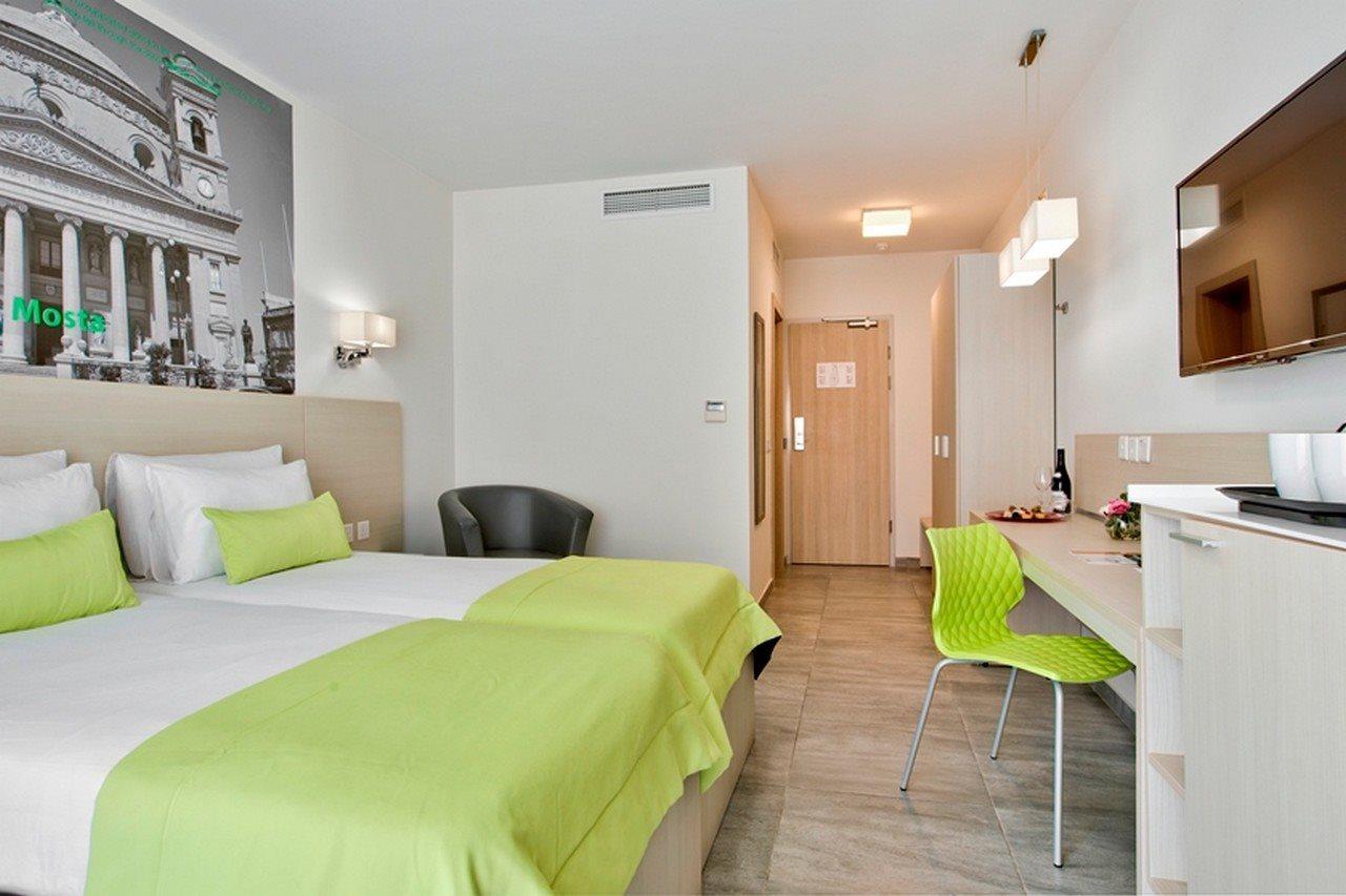 Santana Hotel 4*