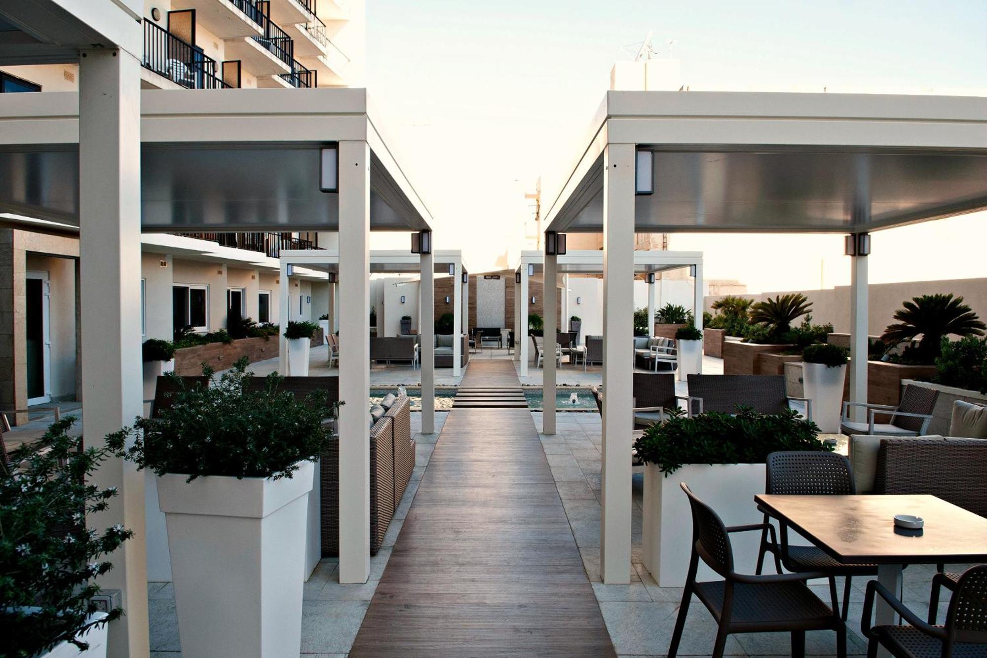 Santana Hotel St. Paul's Bay